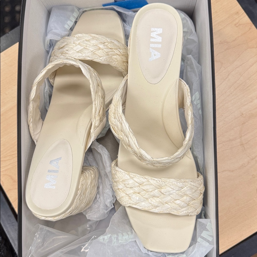 MIA Women's Bone Raffia Sandals